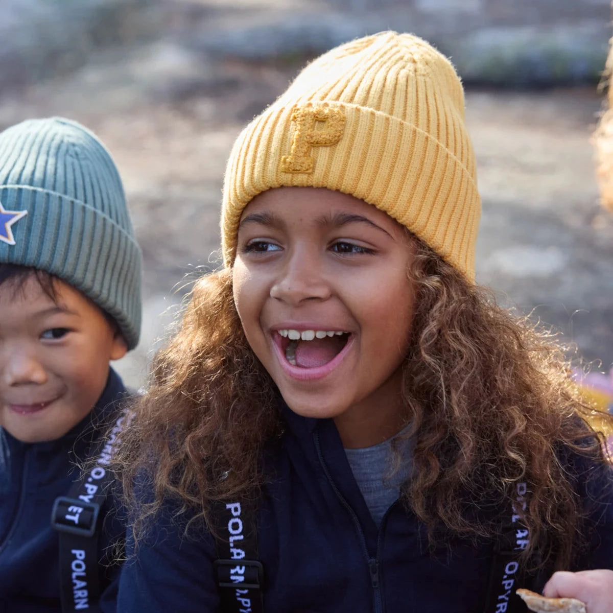 Húfa með P  ribbed