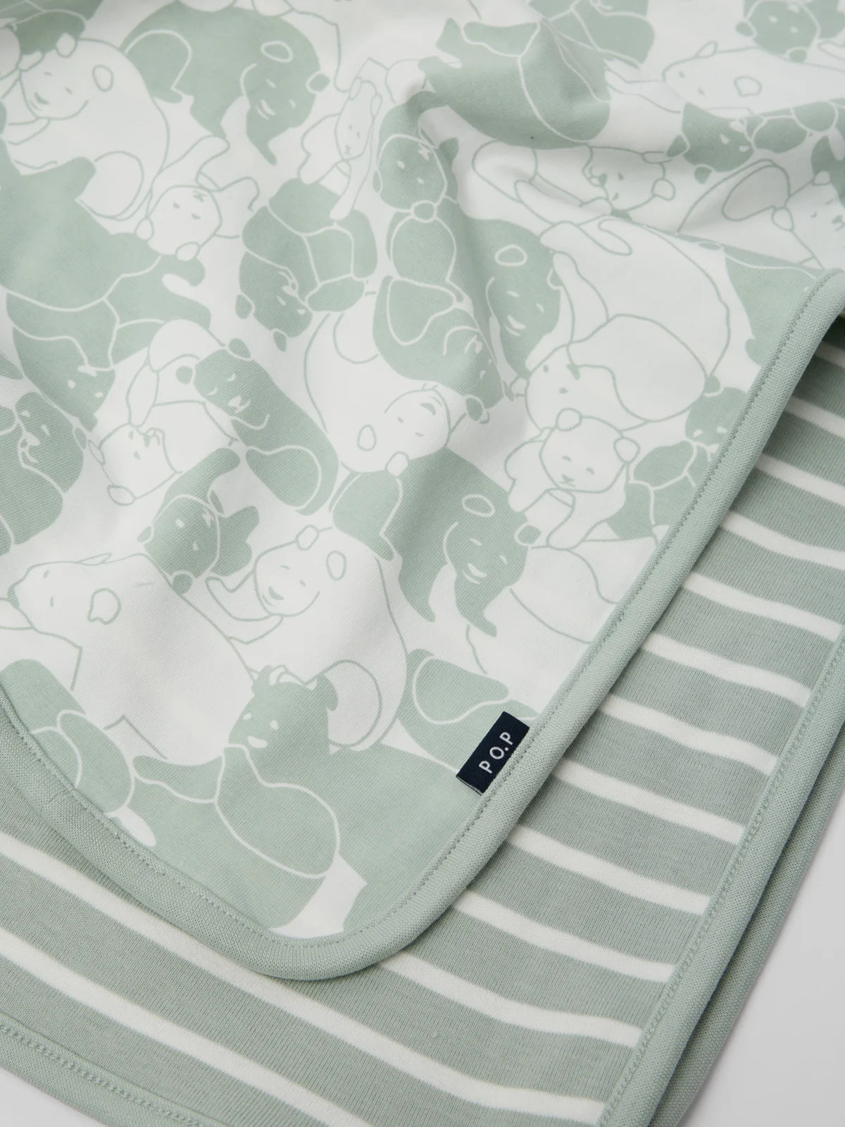 Teppi með litlum böngsum