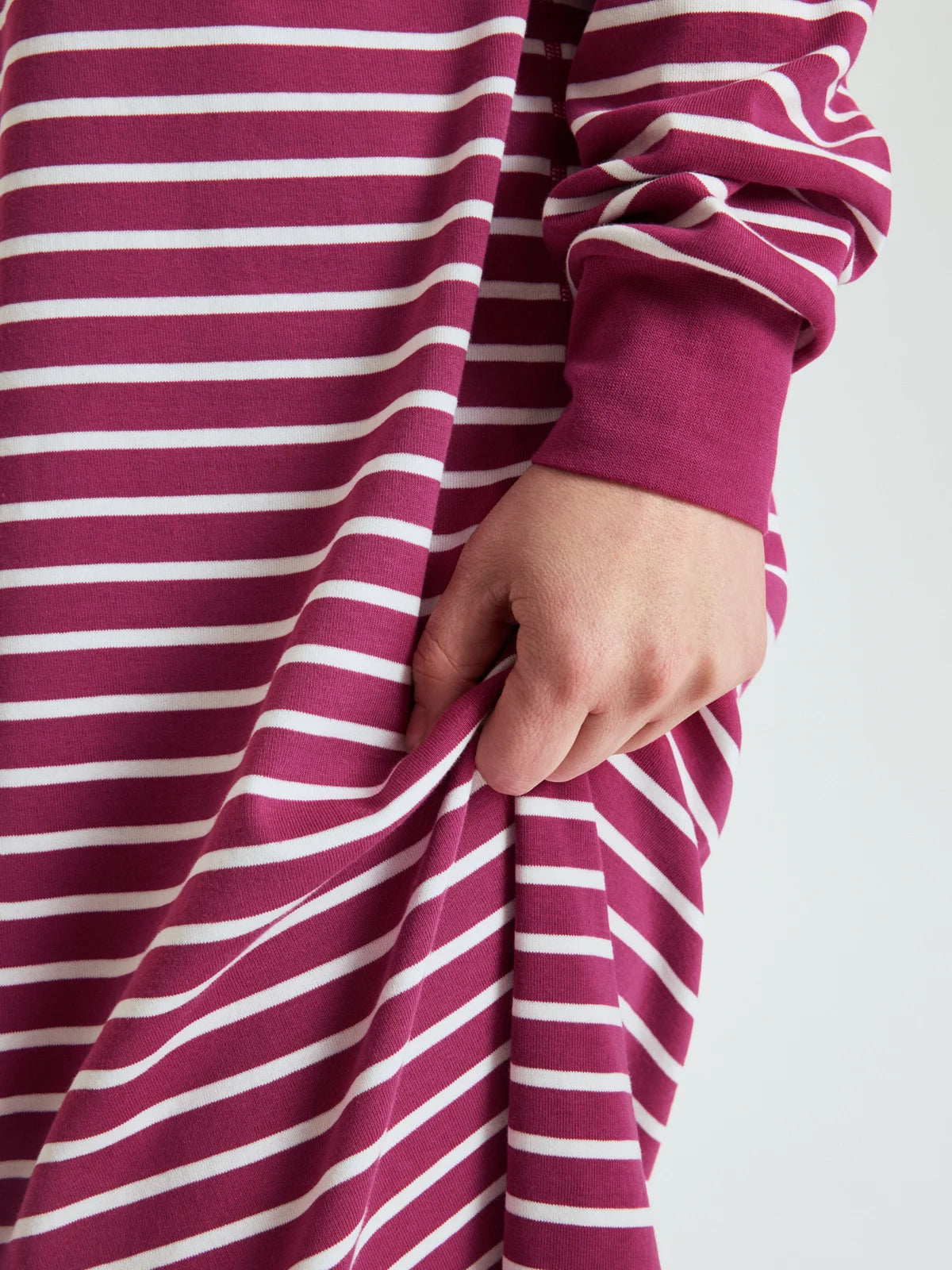 Náttkjóll á fullorðna með PO.P röndum