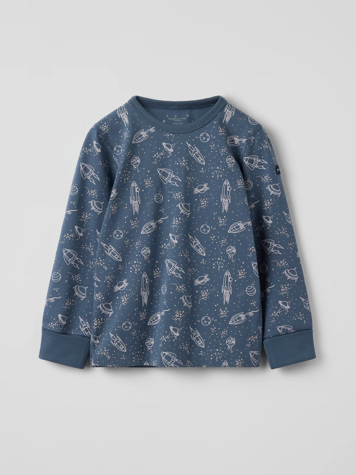 Náttföt með stjörnum og geimflaugum