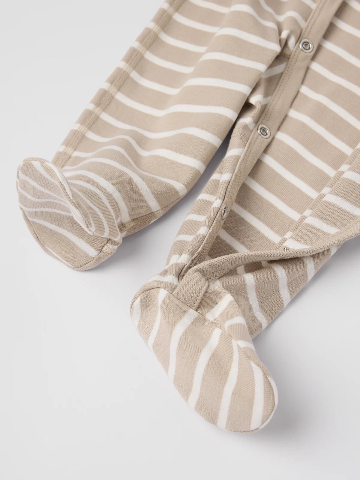 Náttgalli með PO.P röndum