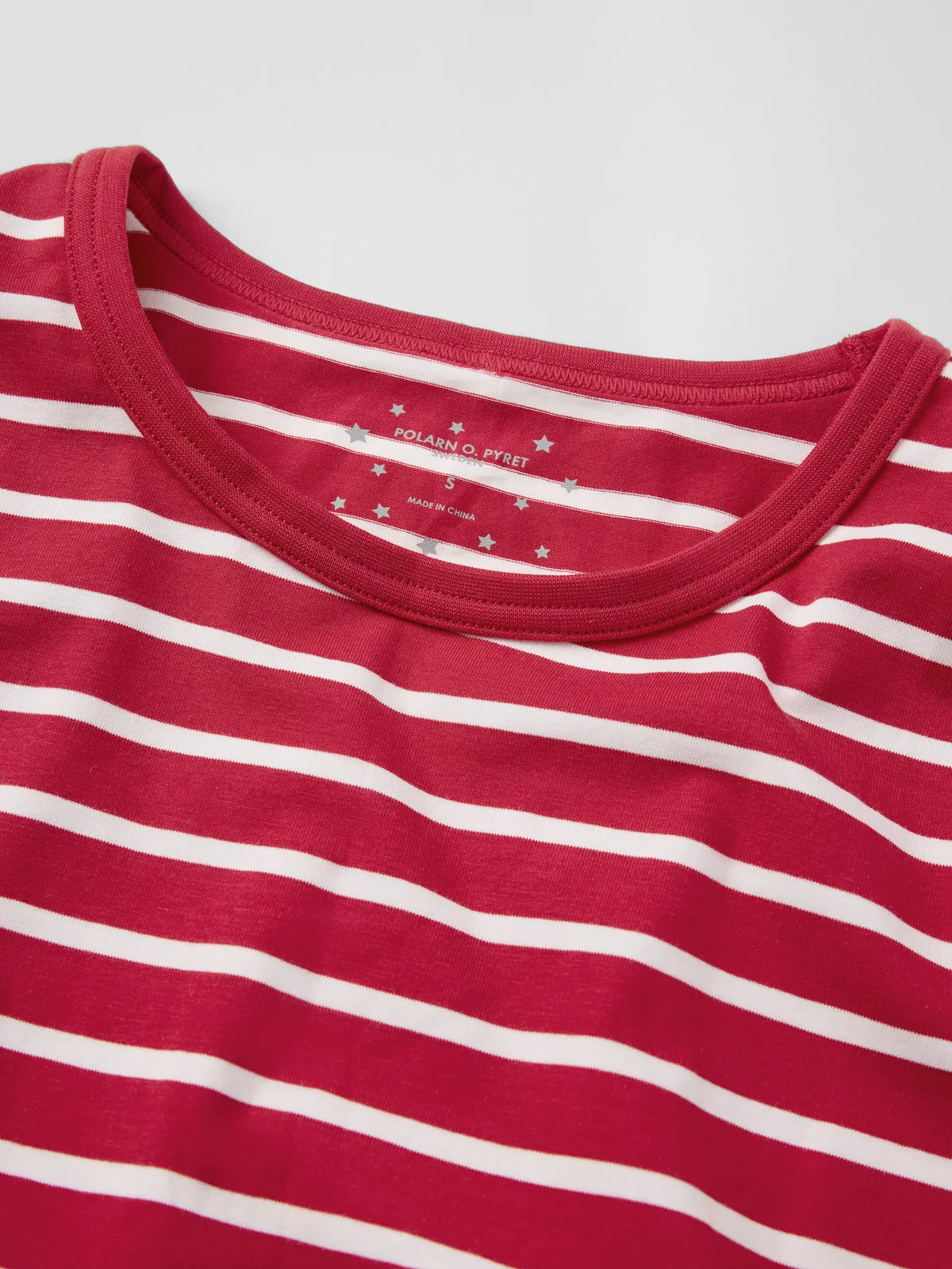 Náttkjóll á fullorðna með PO.P röndum