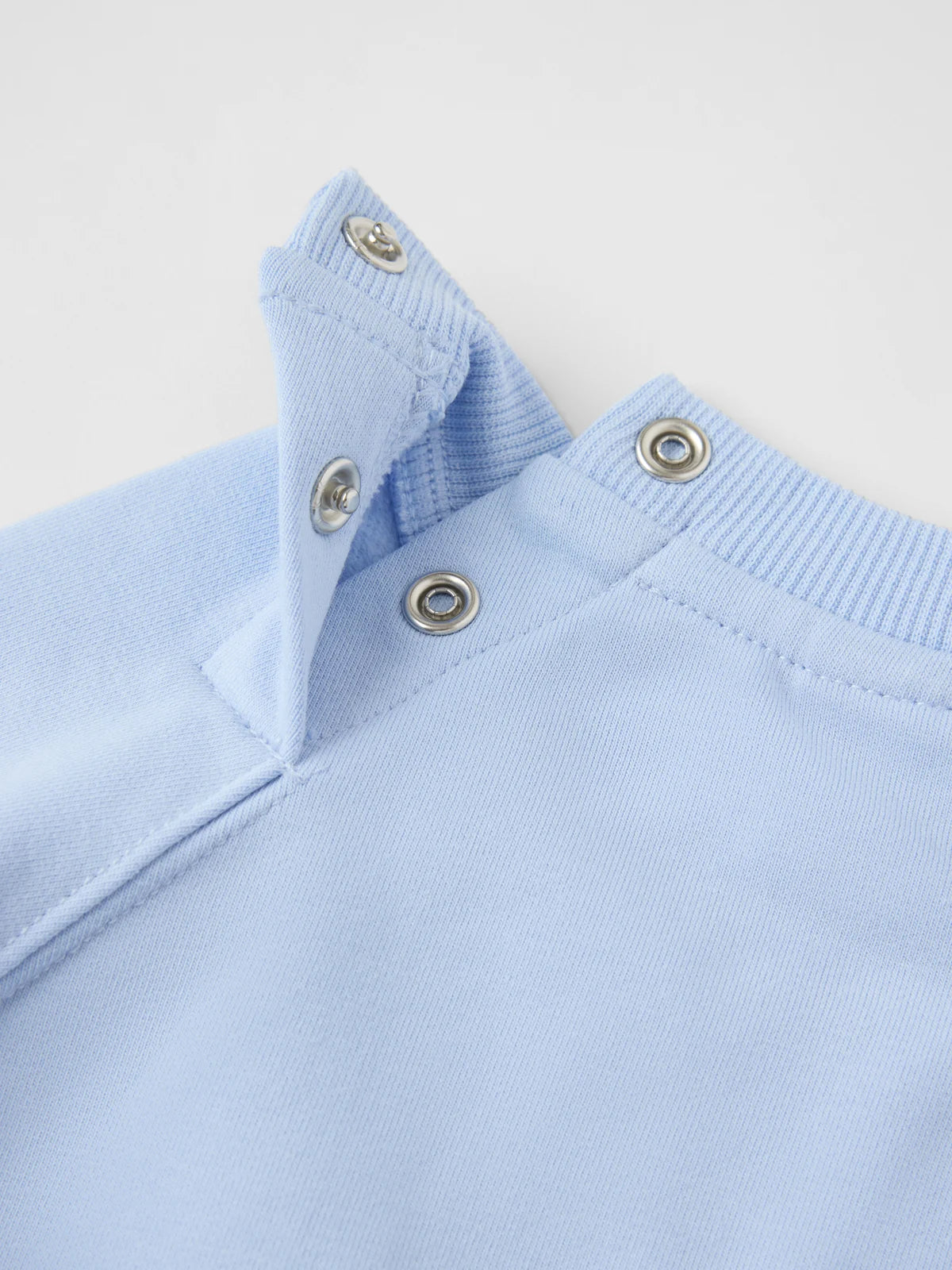 Joggingpeysa með blómum