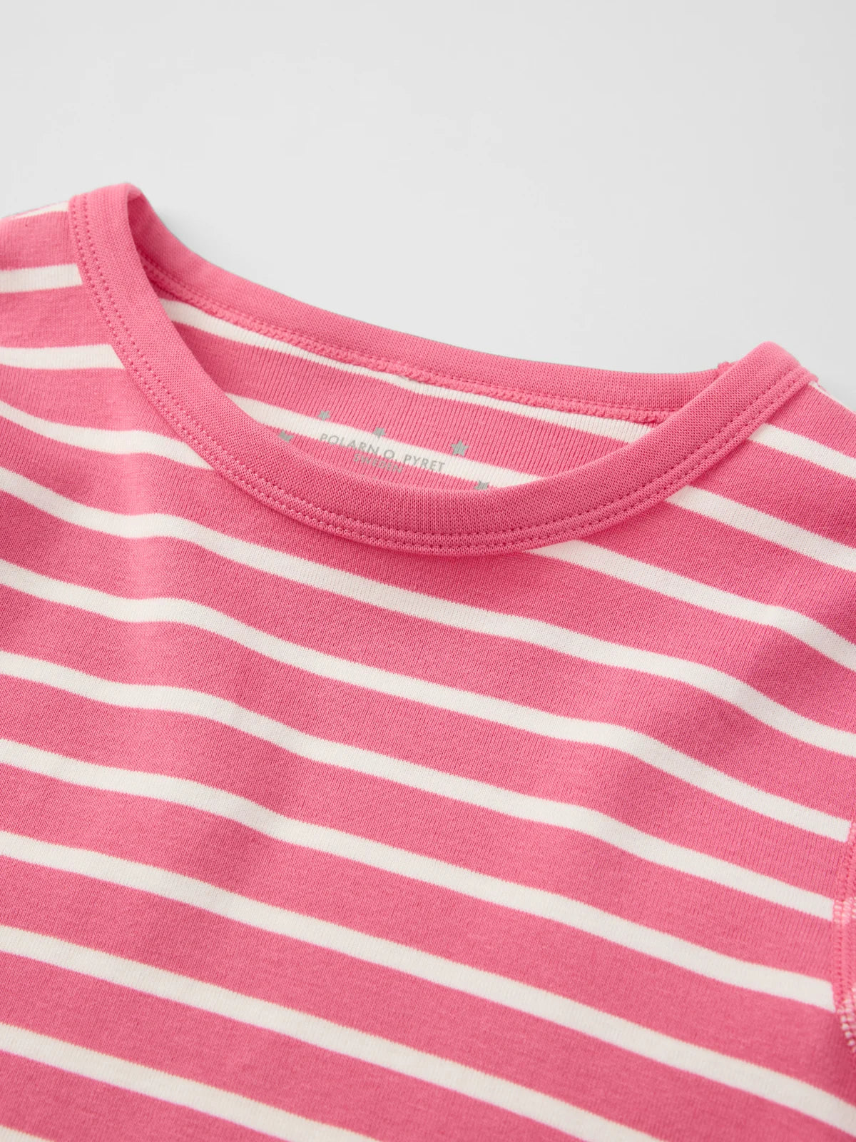 Náttkjóll með PO.P röndum