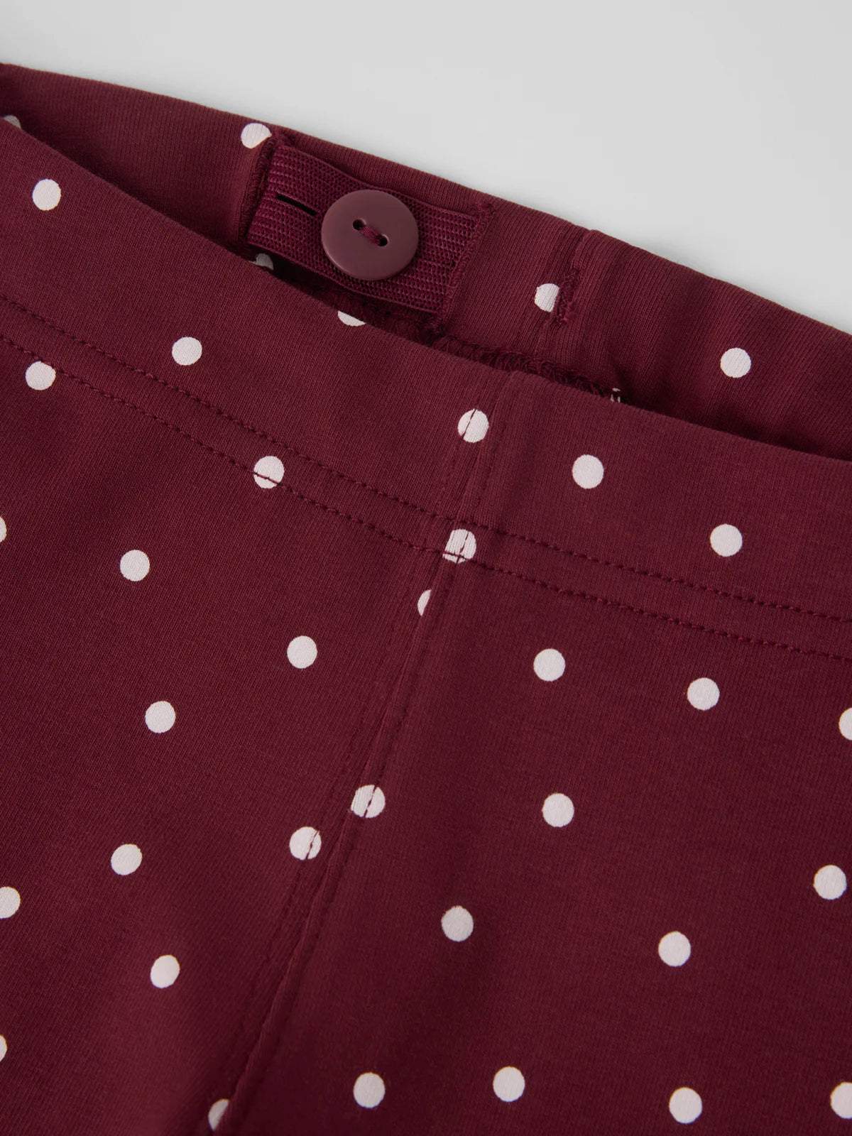 PLAY leggings með doppum