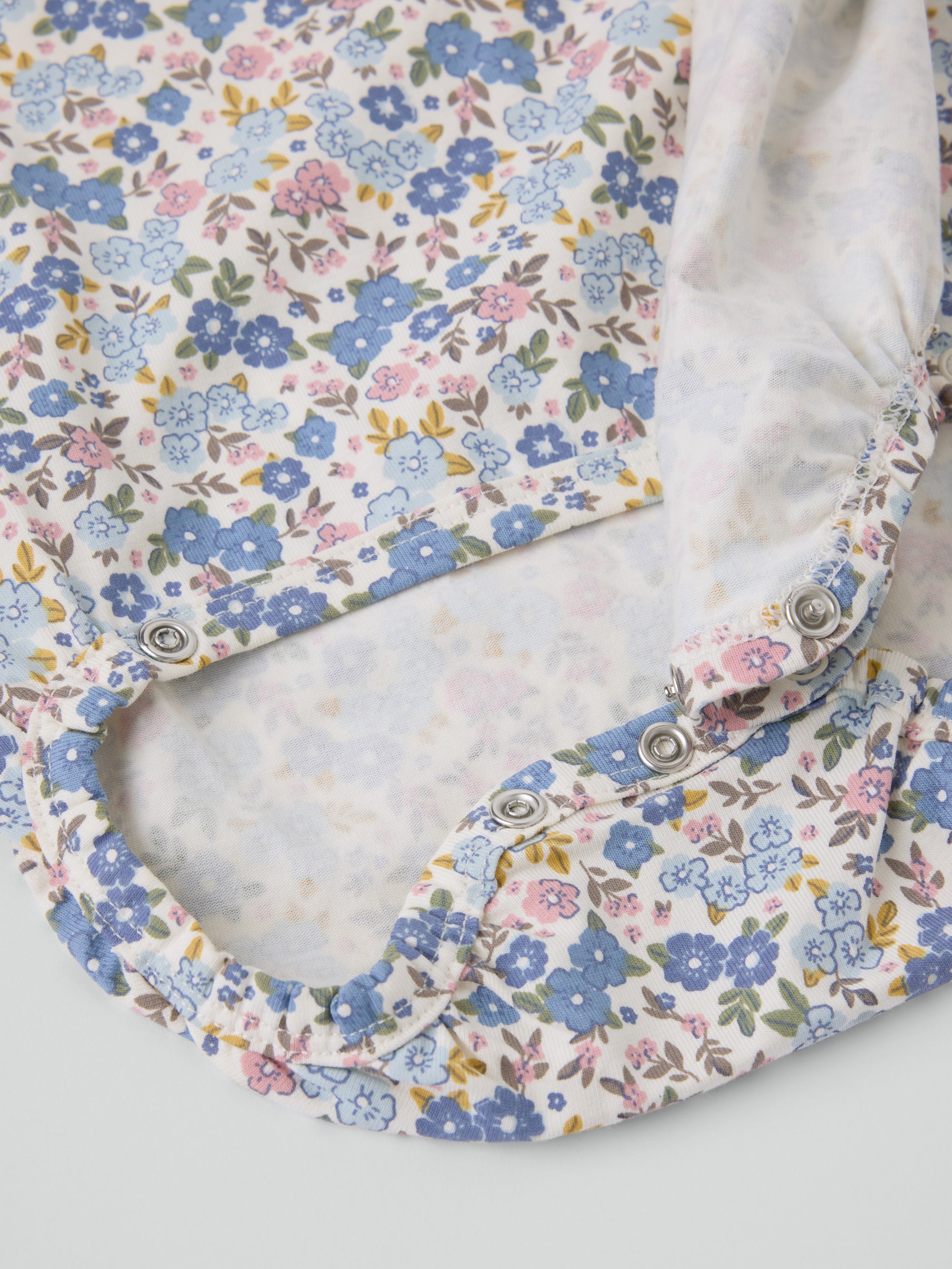 Omlottbody blommor - Beige